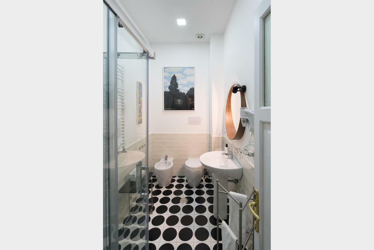 A Casa Di Adri Lägenhet Salerno Exteriör bild